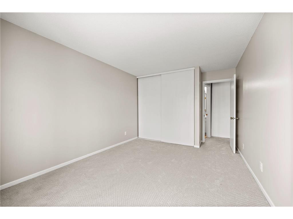 7601 W 101st Street #215 Bloomington MN 55438 7040960 image13