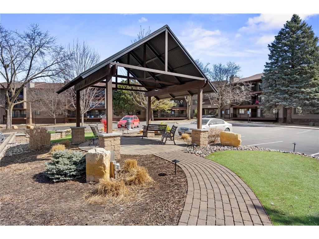 7601 W 101st Street #215 Bloomington MN 55438 7040960 image20