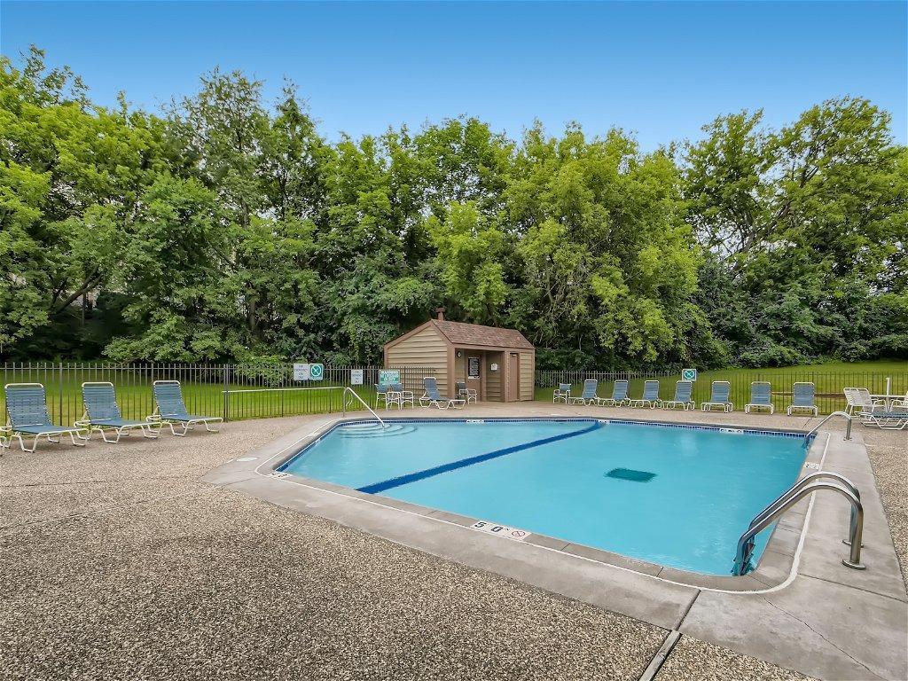 7601 W 101st Street #302 Bloomington MN 55438 7063423 image14