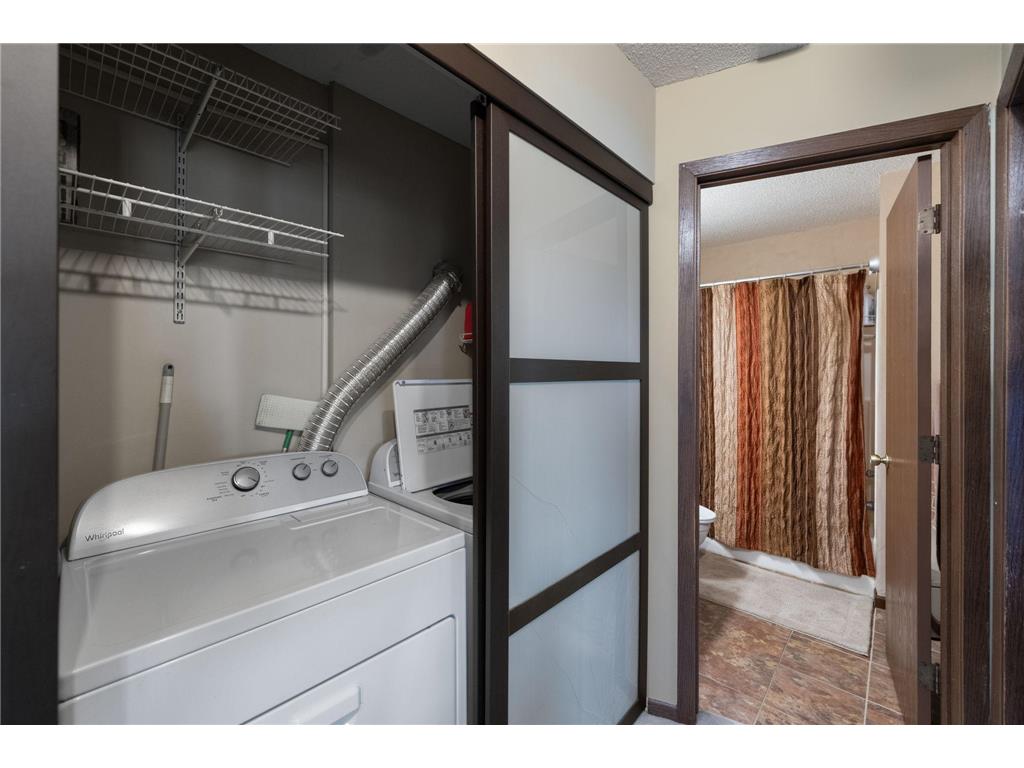 7601 W 101st Street #302 Bloomington MN 55438 7063423 image8