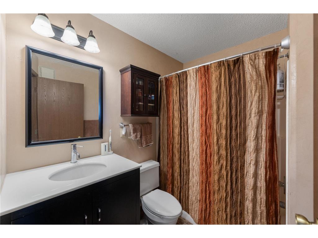 7601 W 101st Street #302 Bloomington MN 55438 7063423 image9