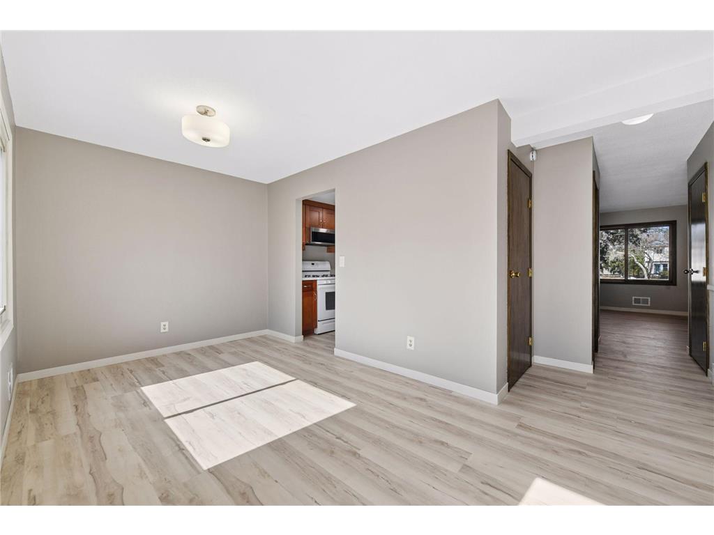 7604 Hampshire Avenue N Brooklyn Park MN 55428 7040169 image11