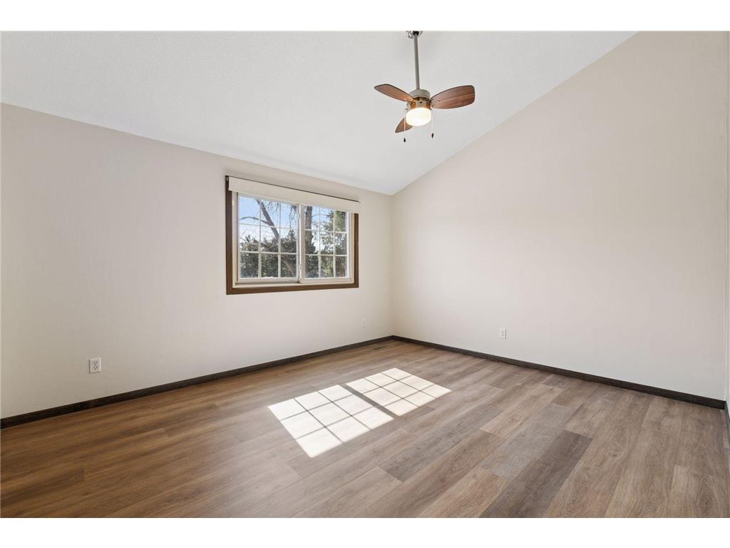 7604 Hampshire Avenue N Brooklyn Park MN 55428 7040169 image15