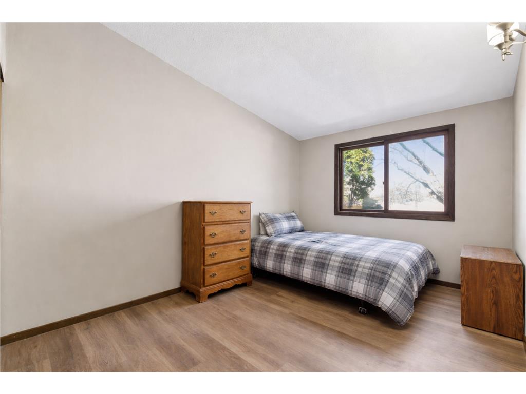 7604 Hampshire Avenue N Brooklyn Park MN 55428 7040169 image17