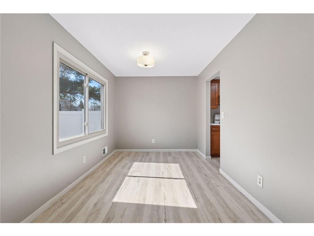 7604 Hampshire Avenue N Brooklyn Park MN 55428 7040169 image23