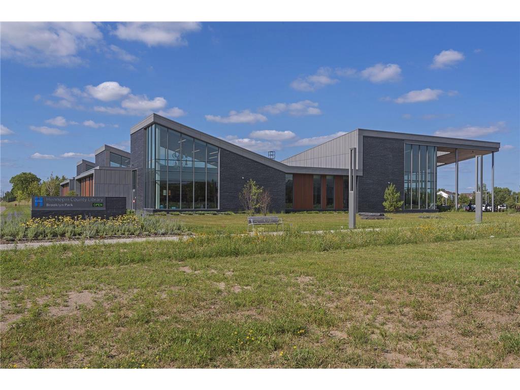 7604 Hampshire Avenue N Brooklyn Park MN 55428 7040169 image30