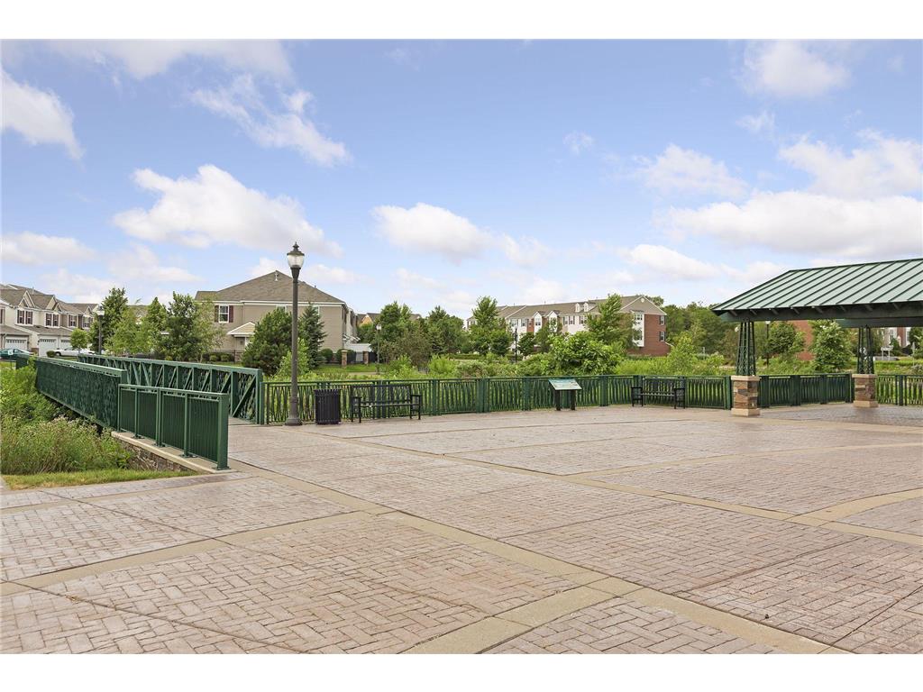 7604 Hampshire Avenue N Brooklyn Park MN 55428 7040169 image32