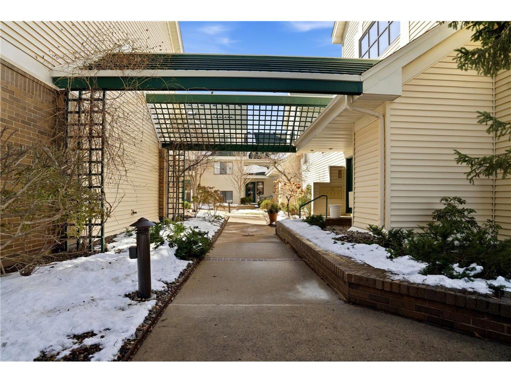 7605 Edinborough Way #6115 Edina MN 55435 7030925 image16