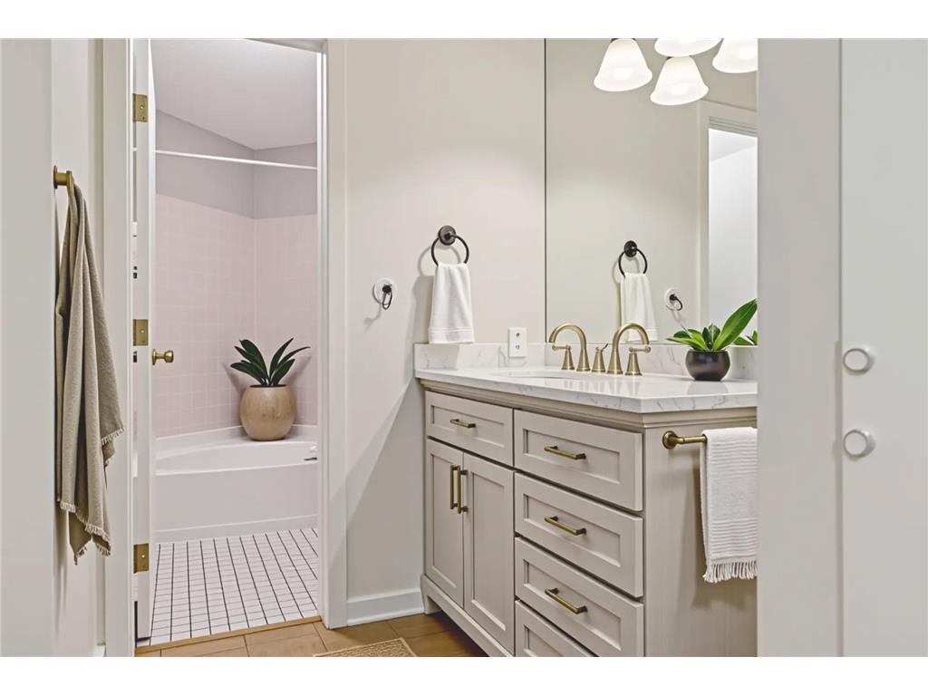 7605 Edinborough Way #6215 Edina MN 55435 7018633 image12