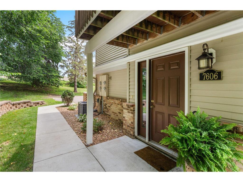 7606 Vinewood Court #606 Maple Grove MN 55311 6555091 image1