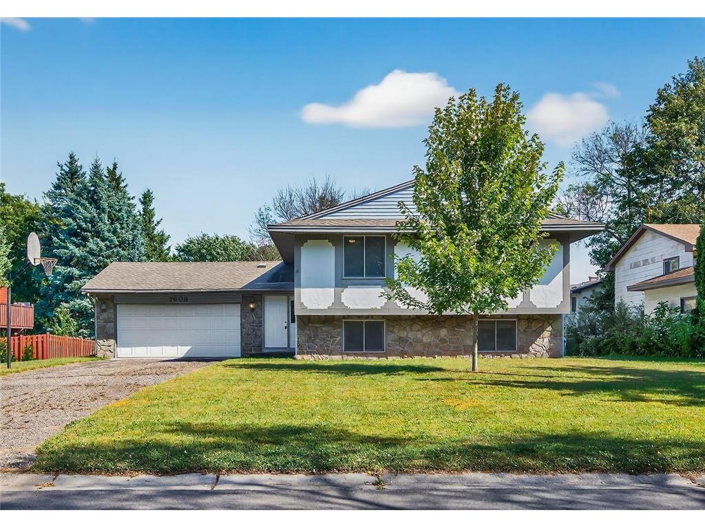 7608 Newton Avenue N Brooklyn Park MN 55444 6790242 image1