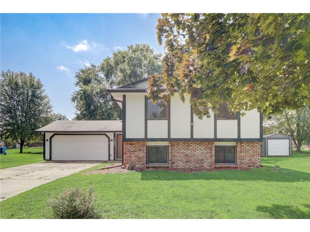 7609 84th Avenue N Brooklyn Park MN 55445 6450325 image1