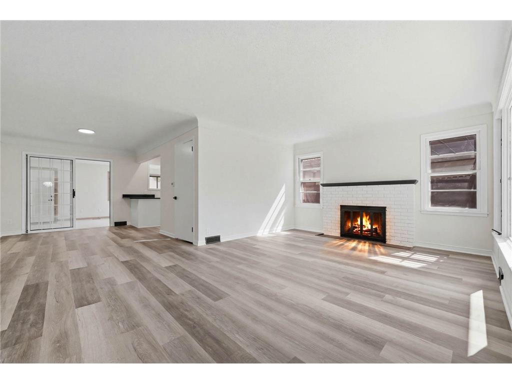 761 Nevada Avenue E Saint Paul MN 55106 7085820 image3