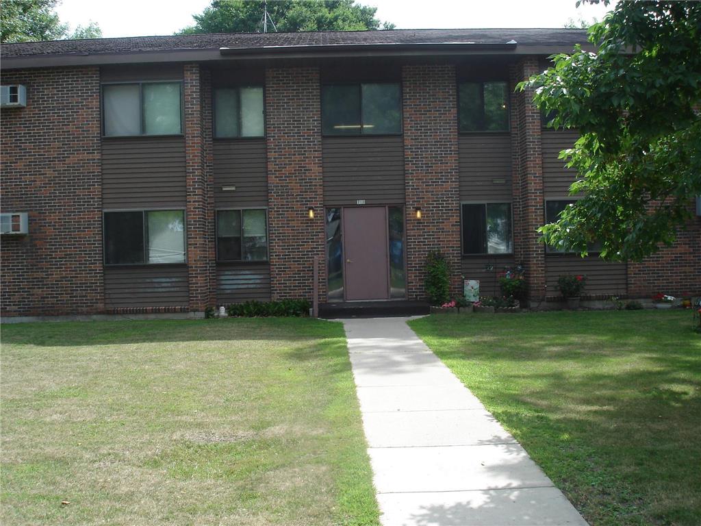 761 S 9th Street Bird Island MN 55310 6513839 image1
