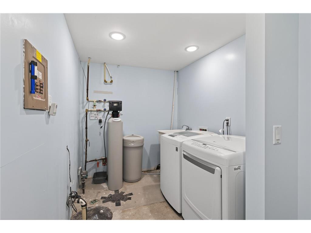 7610 Alden Way NE Fridley MN 55432 - Mississippi 7024943 image42