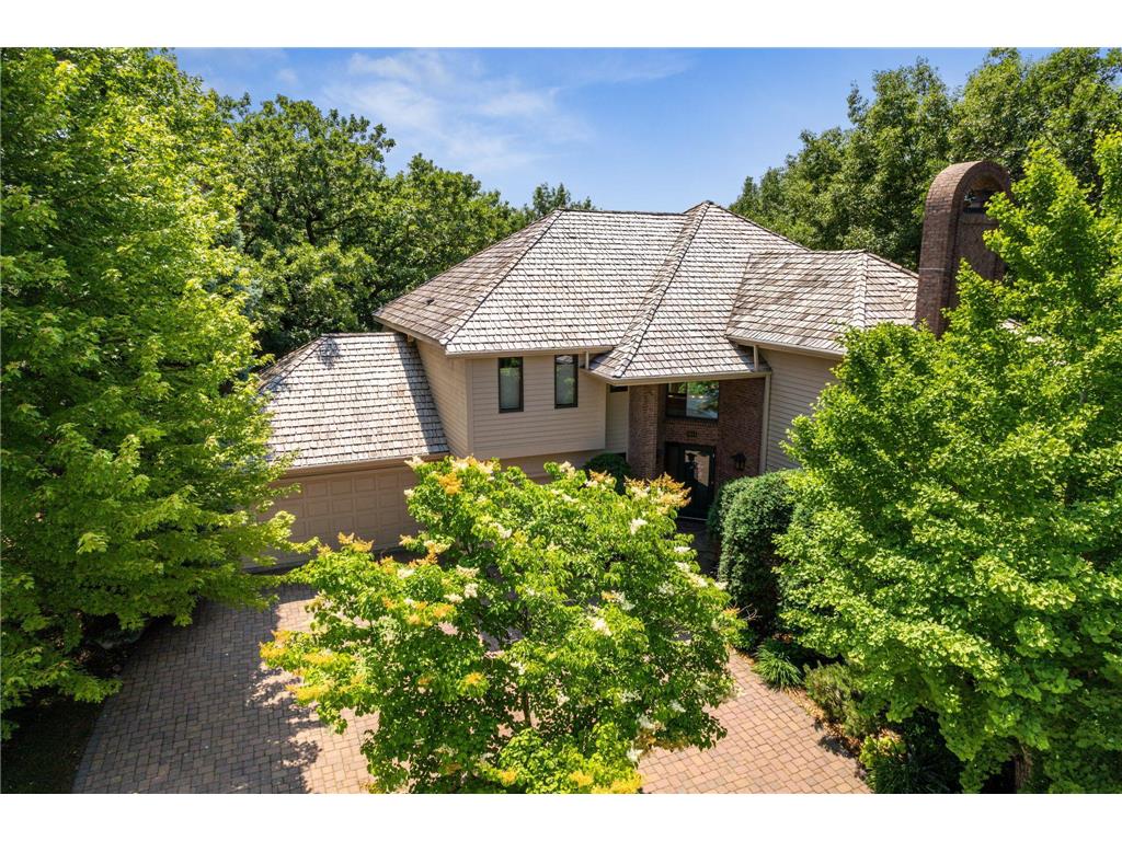 7611 Bush Lake Drive Bloomington MN 55438 6366852 image1