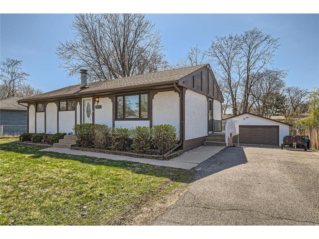 7612 Arthur Street NE Fridley MN 55432 6709441 image1