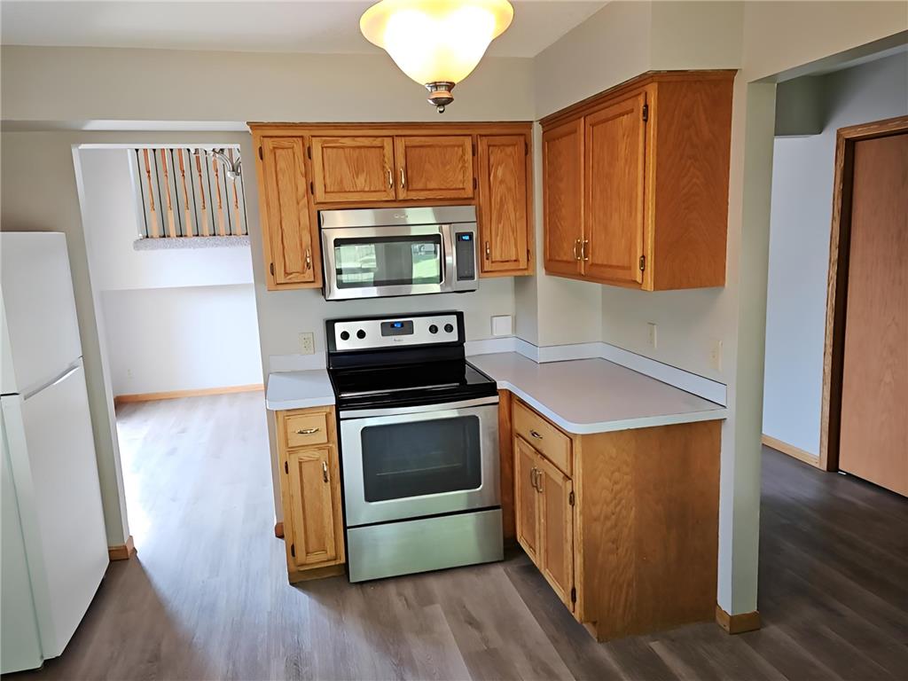 7613 Fairfield Road Brooklyn Park MN 55444 7107913 image4