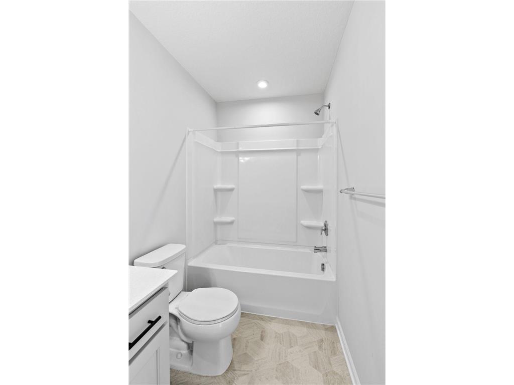 7614 Connie Lane Inver Grove Heights MN 55076 7020378 image36