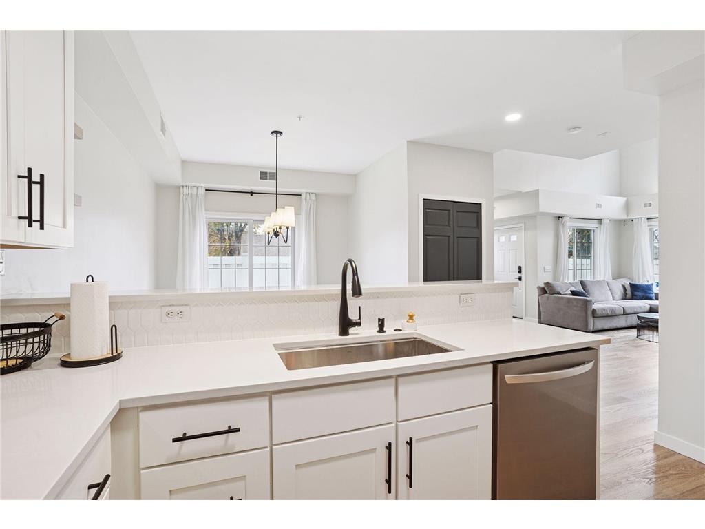 7615 Garfield Avenue #5 Richfield MN 55423 6815798 image14