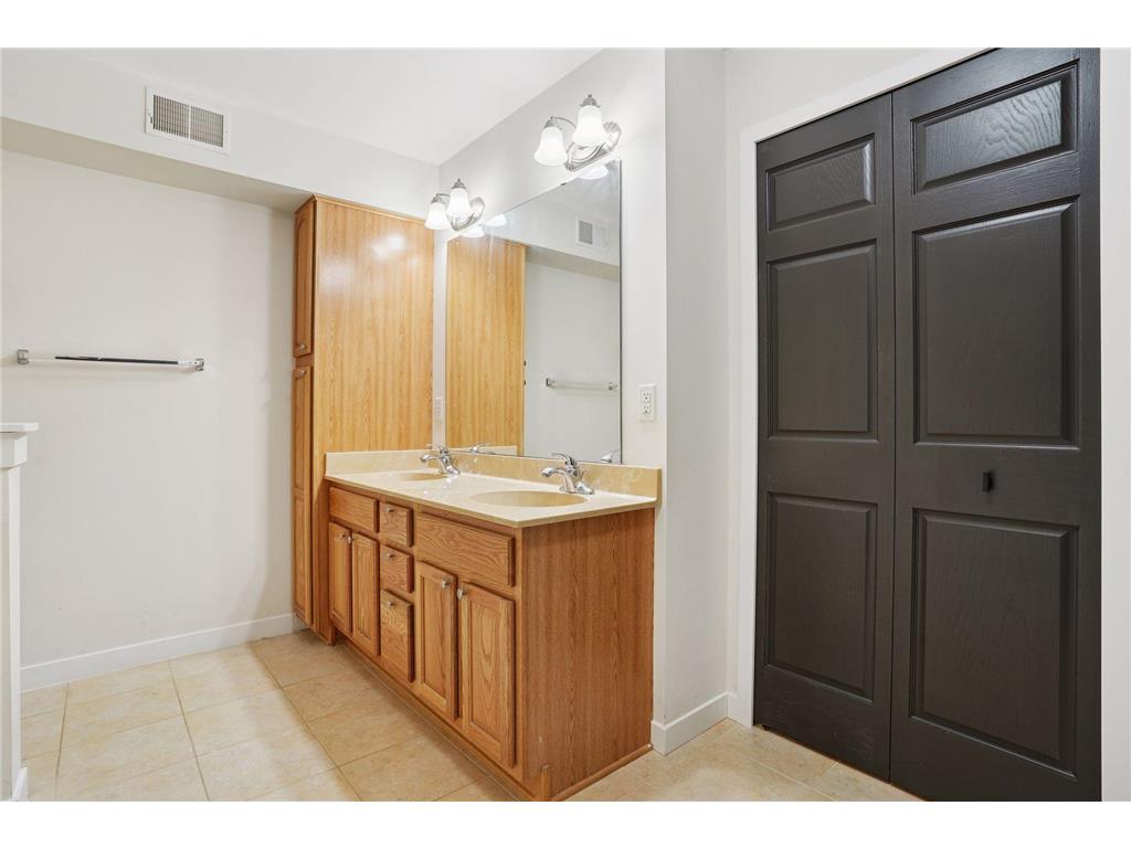 7615 Garfield Avenue #5 Richfield MN 55423 6815798 image30