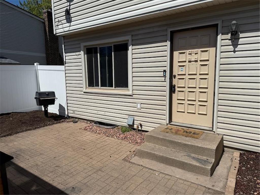 7616 Hampshire Avenue N Brooklyn Park MN 55428 7061581 image2