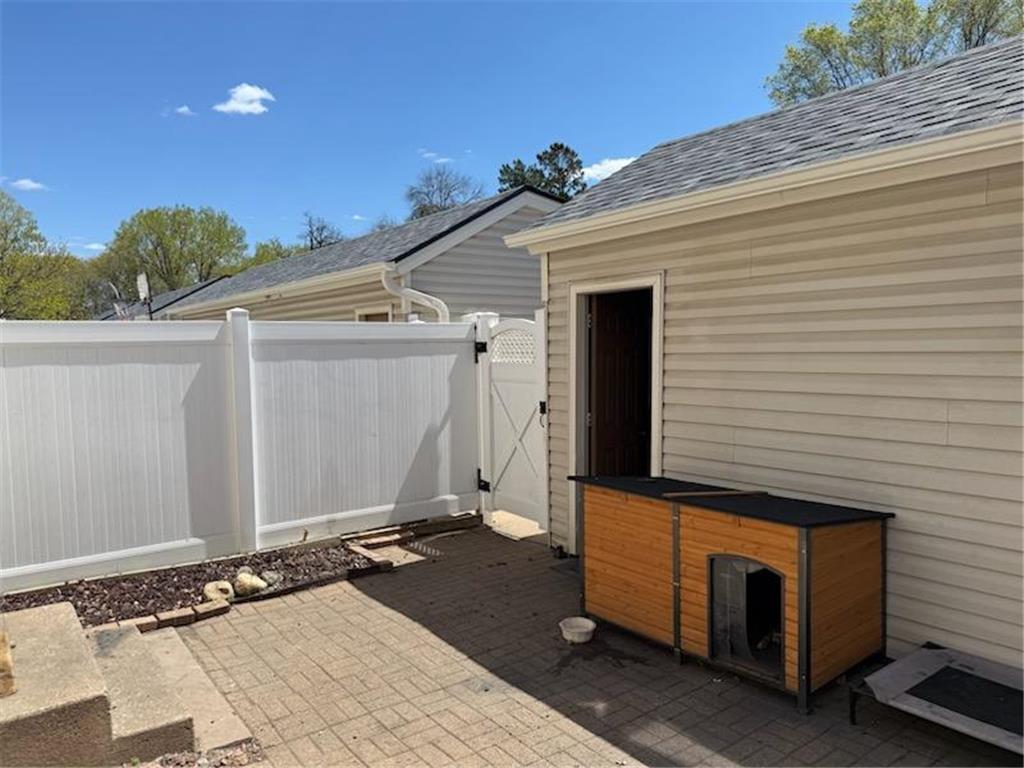 7616 Hampshire Avenue N Brooklyn Park MN 55428 7061581 image3