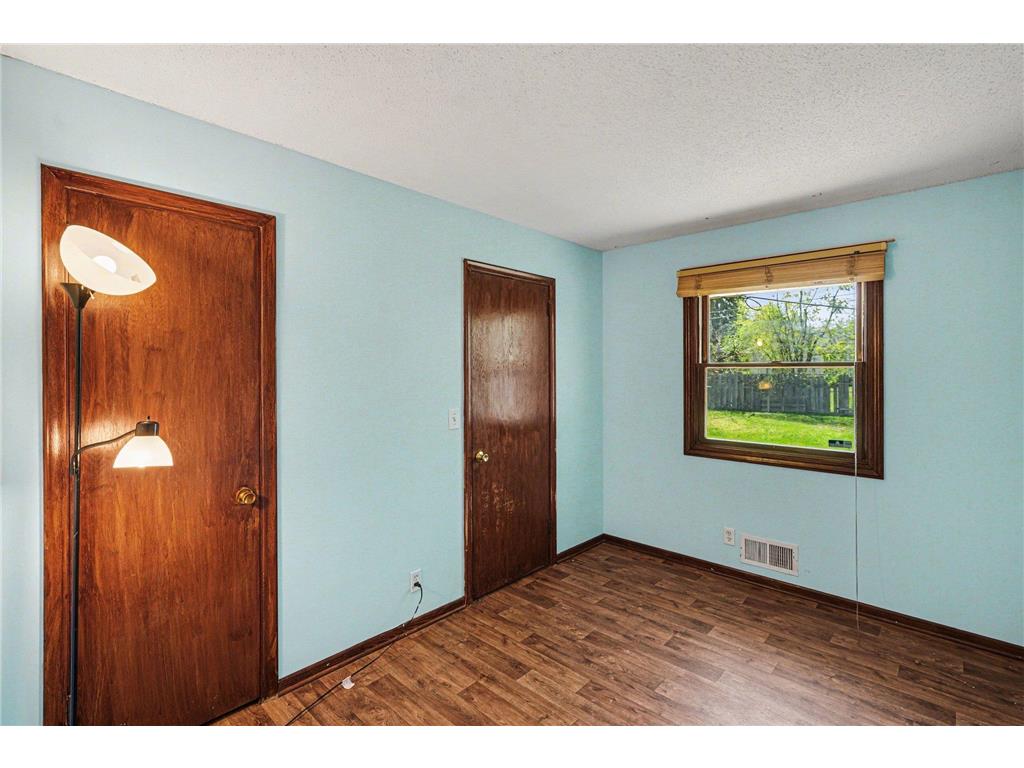 7617 Lee Avenue N Brooklyn Park MN 55443 7071769 image11
