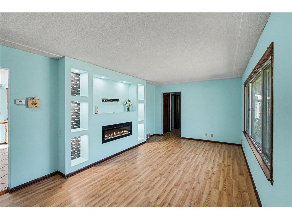 7617 Lee Avenue N Brooklyn Park MN 55443 7071769 image2