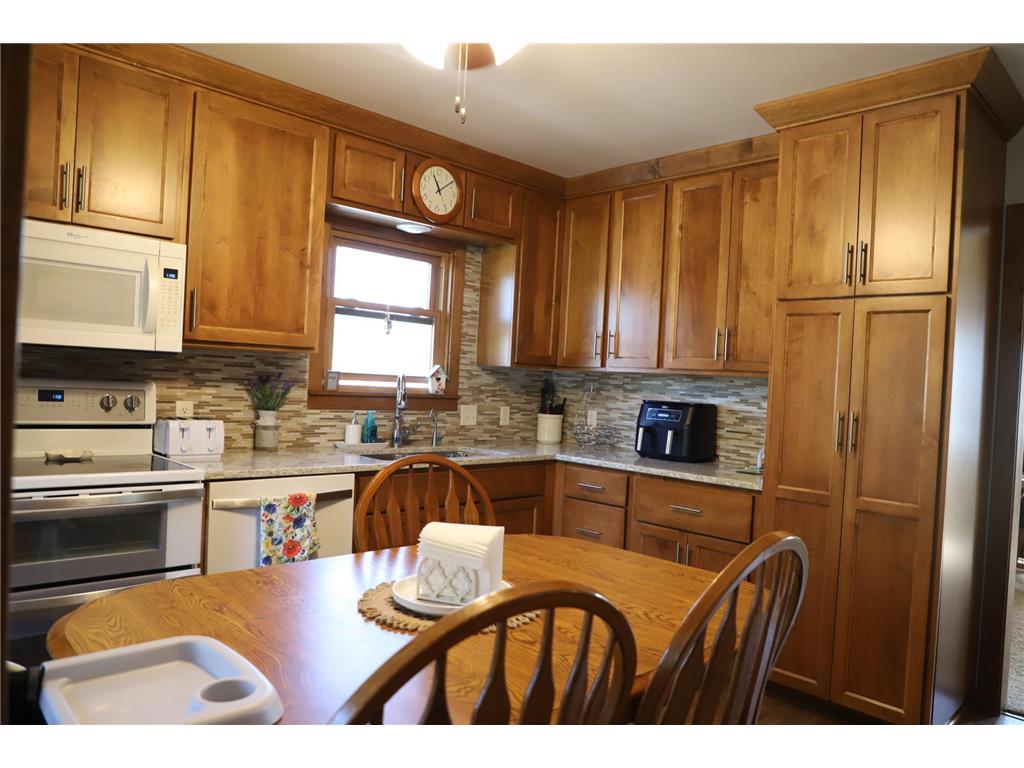 762 9th Street Dawson MN 56232 6534411 image6