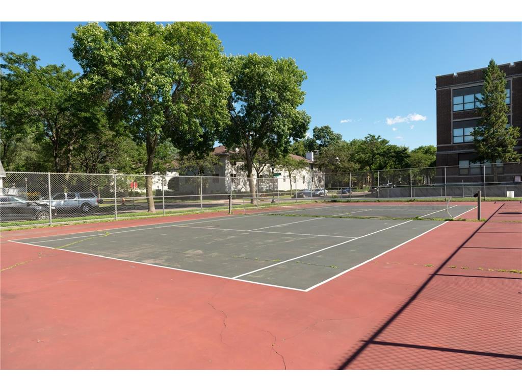 762 Holly Avenue Saint Paul MN 55104 7067848 image33