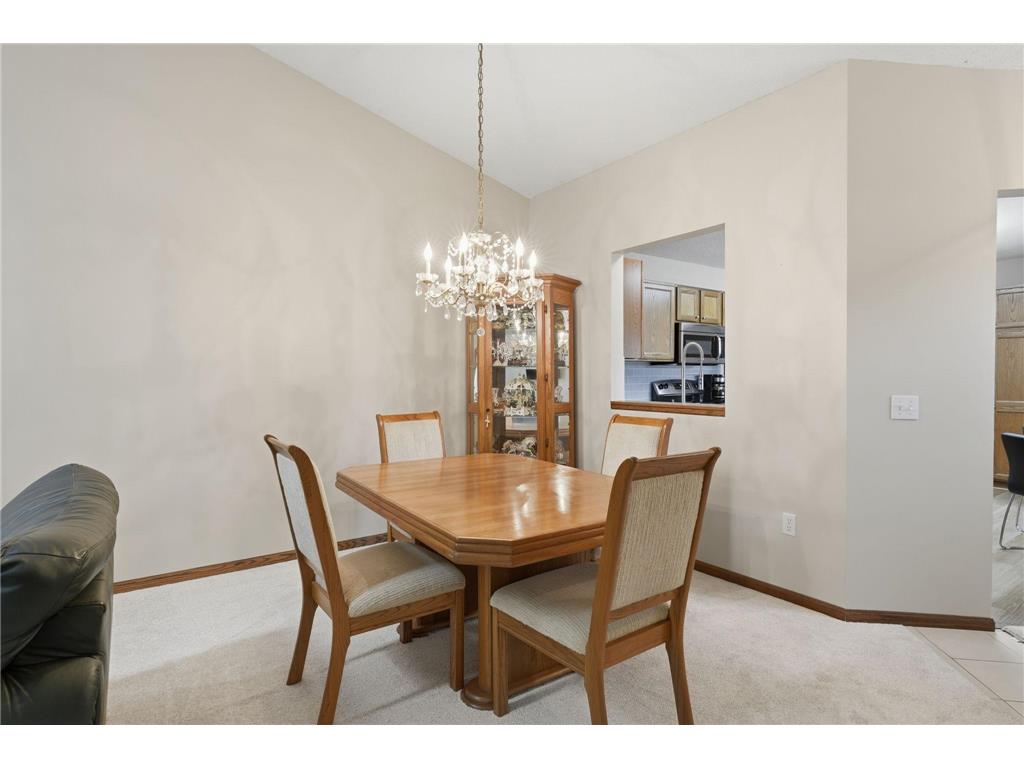 762 Lake Ridge Drive Woodbury MN 55129 7100028 image9