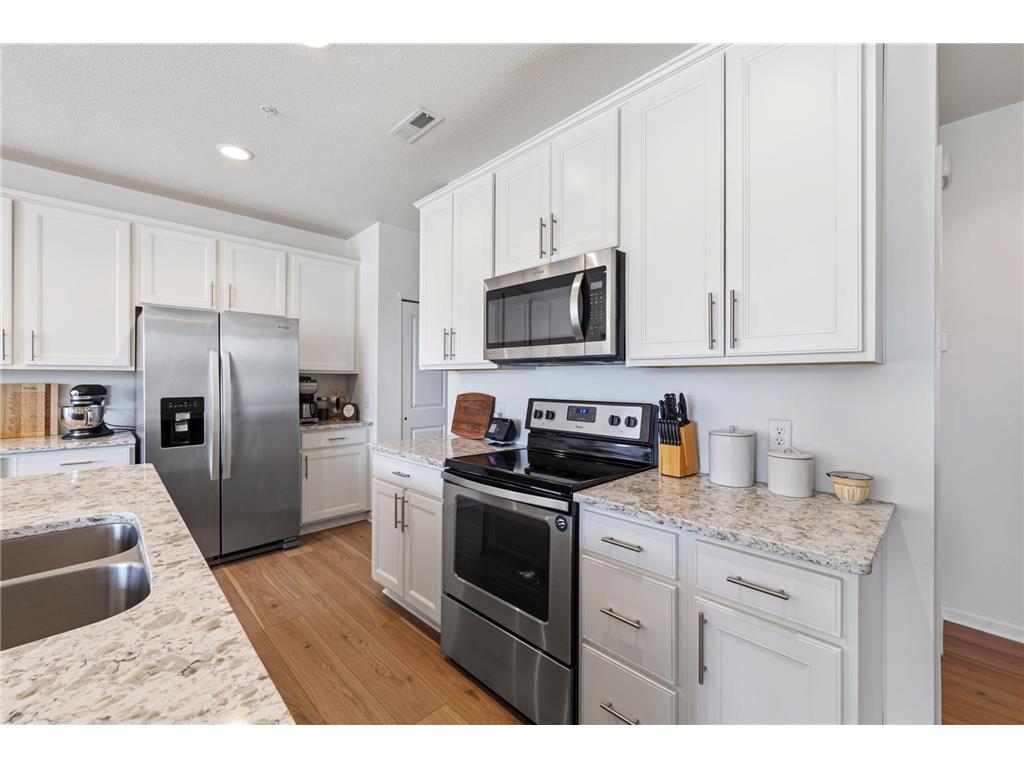 762 Stonegate Road Chanhassen MN 55317 7109466 image6