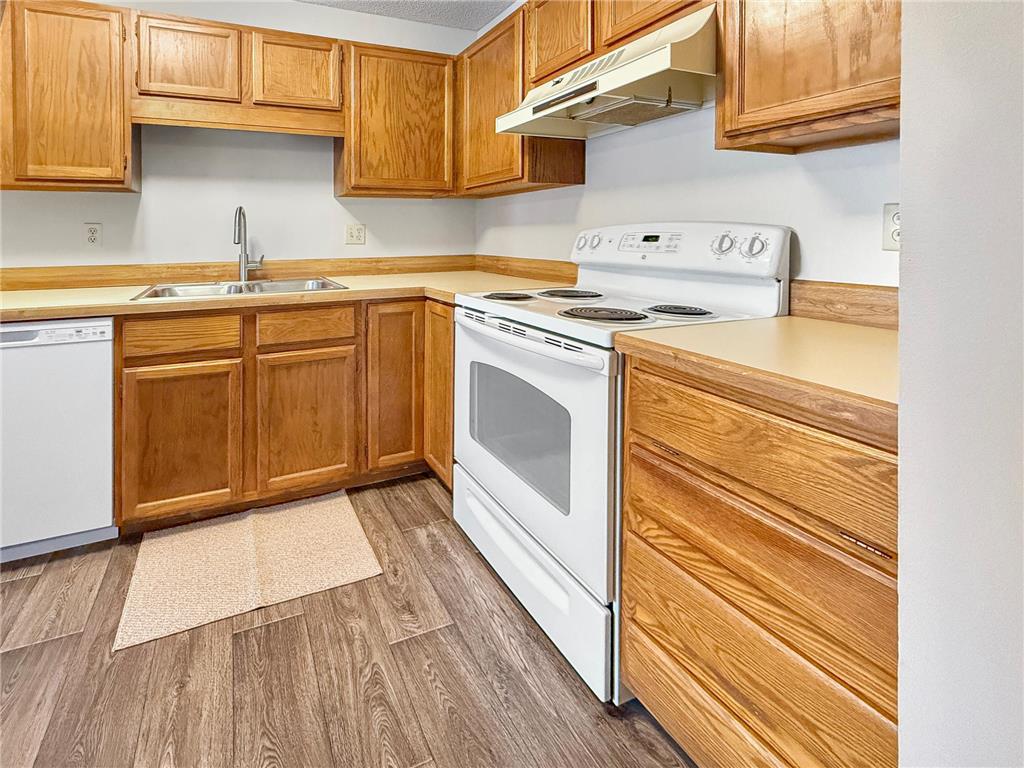 7624 157th Street W #104 Apple Valley MN 55124 7060221 image7