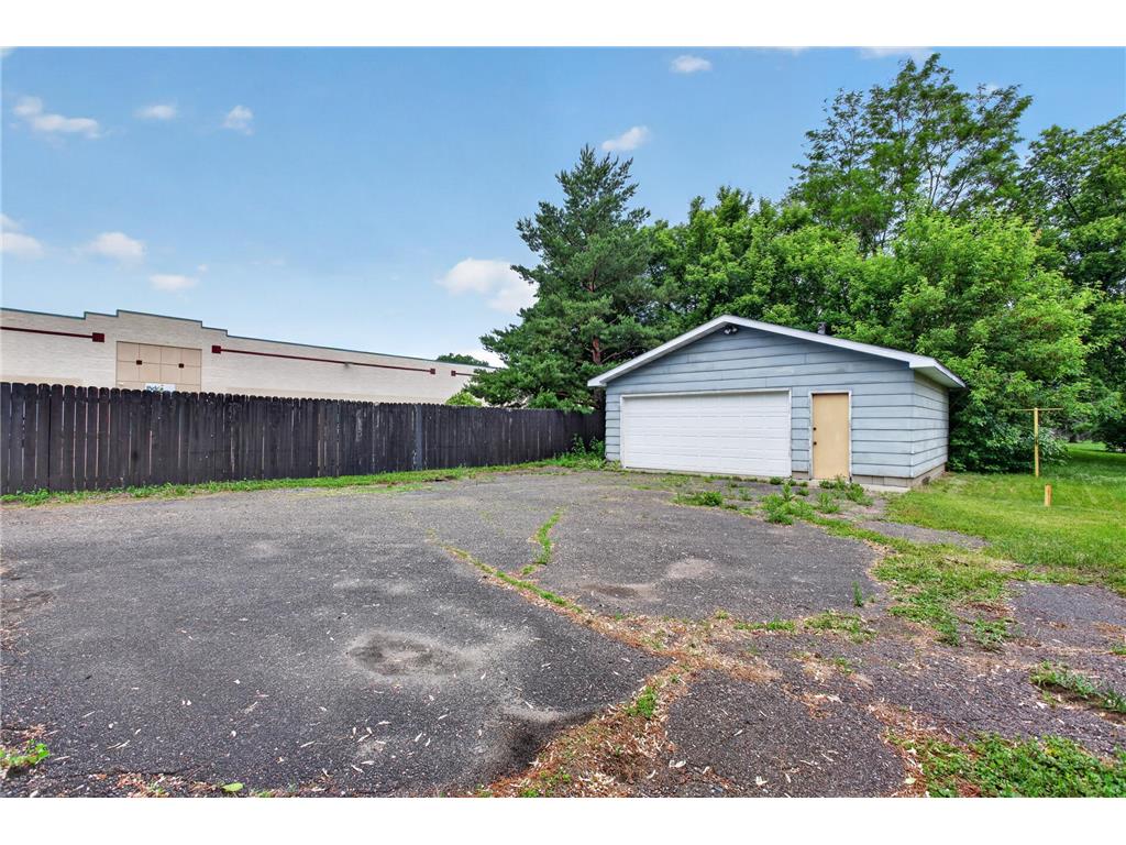 7624 68th Avenue N Brooklyn Park MN 55428 7087082 image12