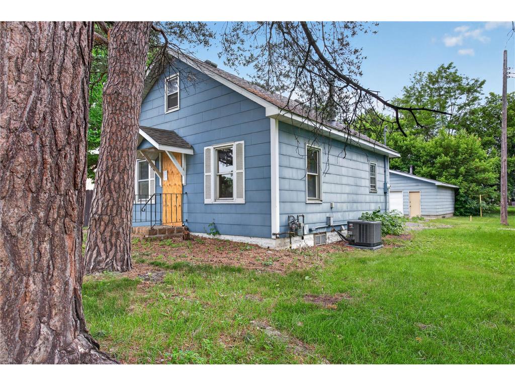 7624 68th Avenue N Brooklyn Park MN 55428 7087082 image2
