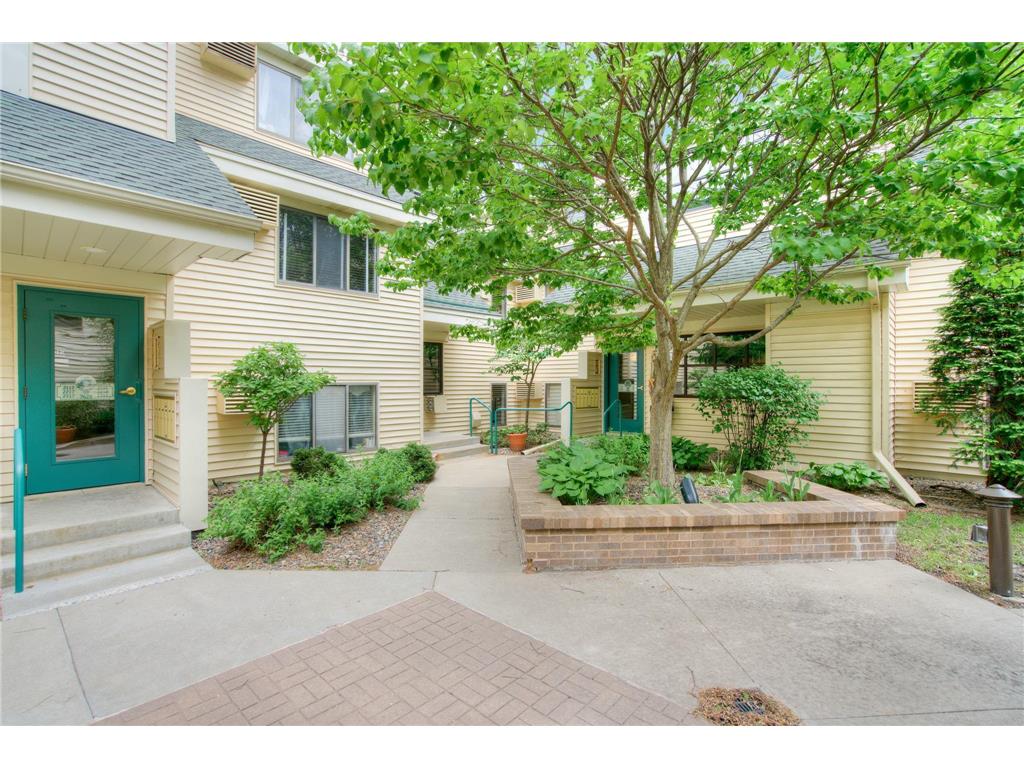 7625 Edinborough Way 2215, Edina, MN, 55435 MLS 6204164 Edina Realty