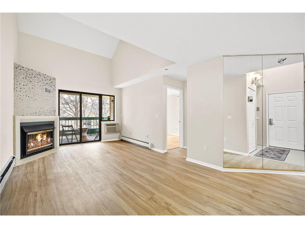 7625 Edinborough Way #2319 Edina MN 55435 6712097 image1