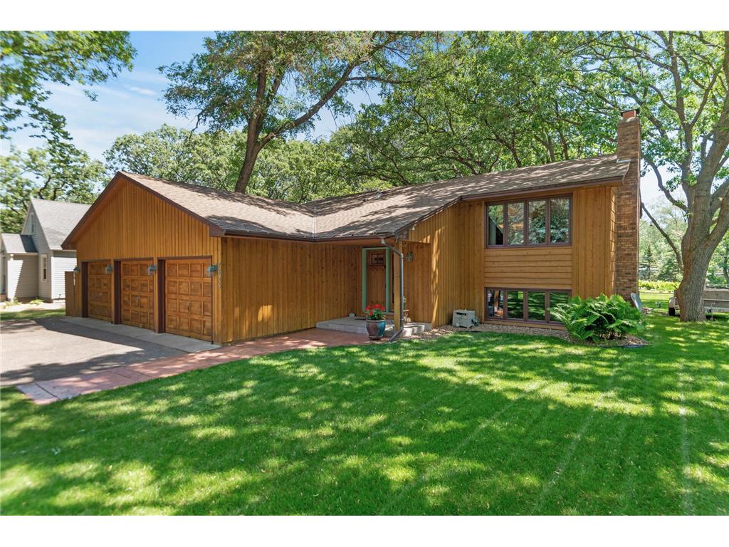 7625 Knollwood Drive, Mounds View, MN, 55112 MLS 6377575 Edina Realty