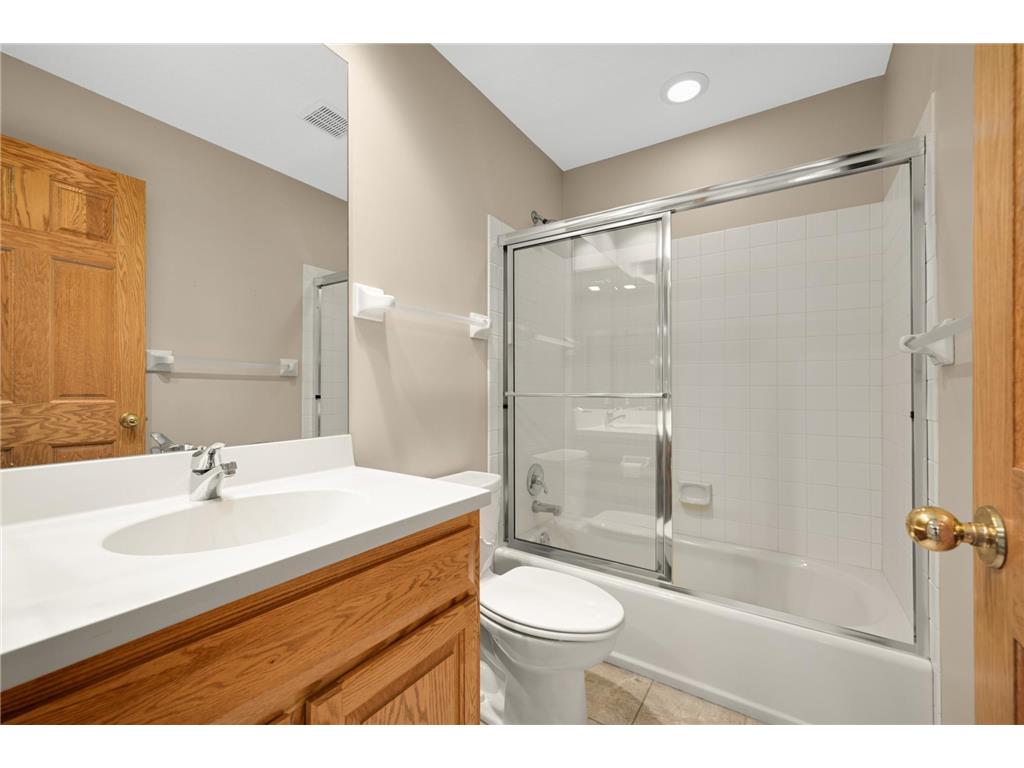 7628 Auto Club Circle Bloomington MN 55438 7085774 image29