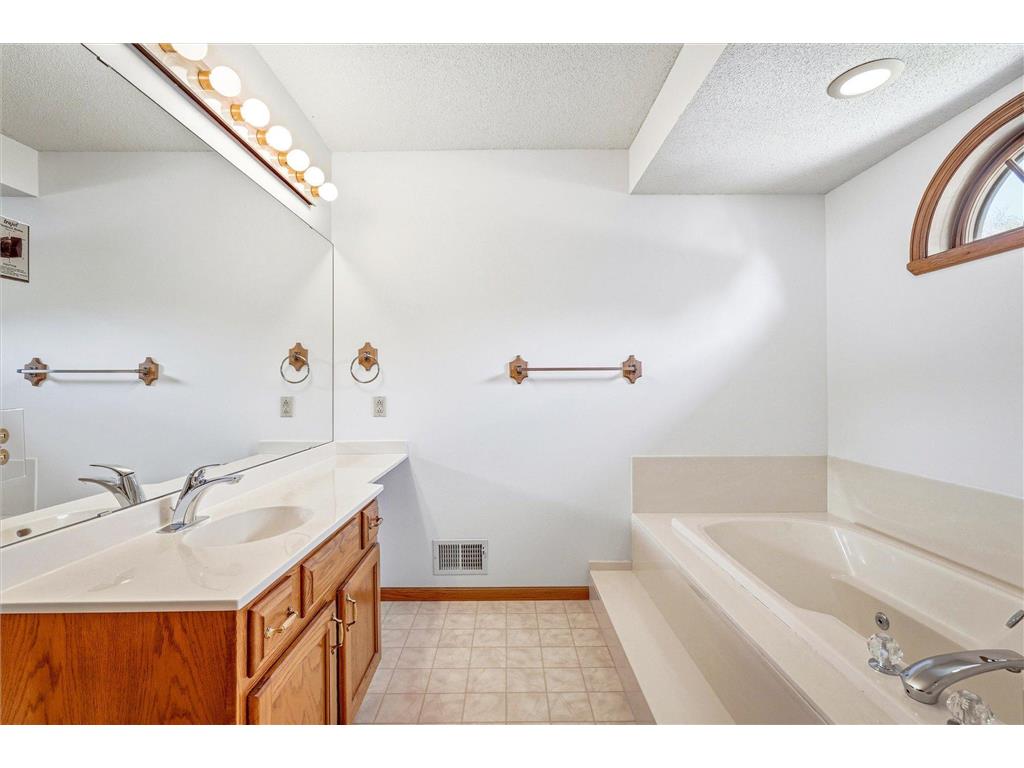 7629 74th Street S Cottage Grove MN 55016 7081606 image25