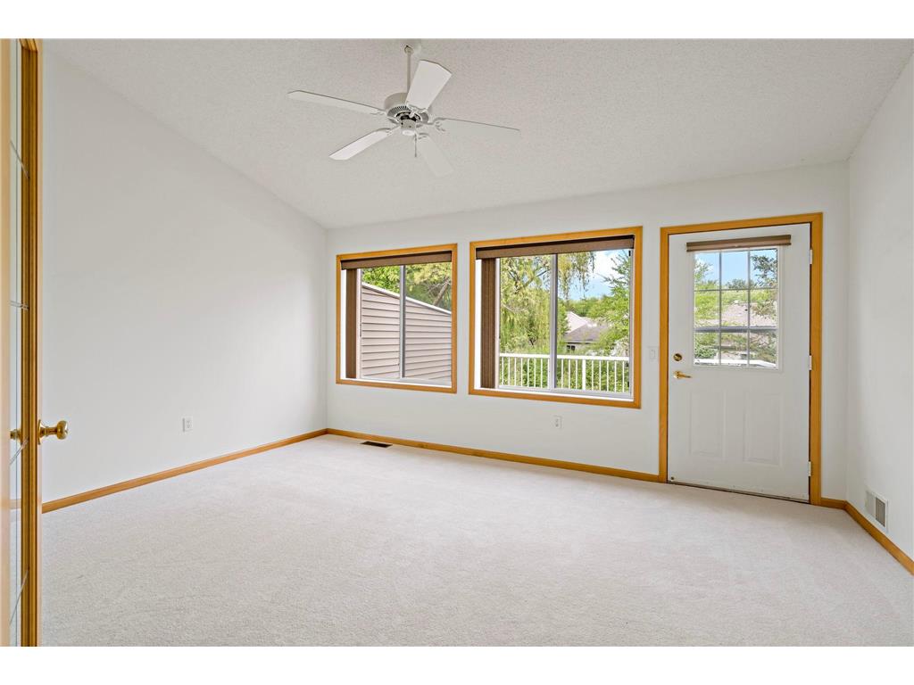 763 Lake Ridge Drive Woodbury MN 55129 7001929 image16