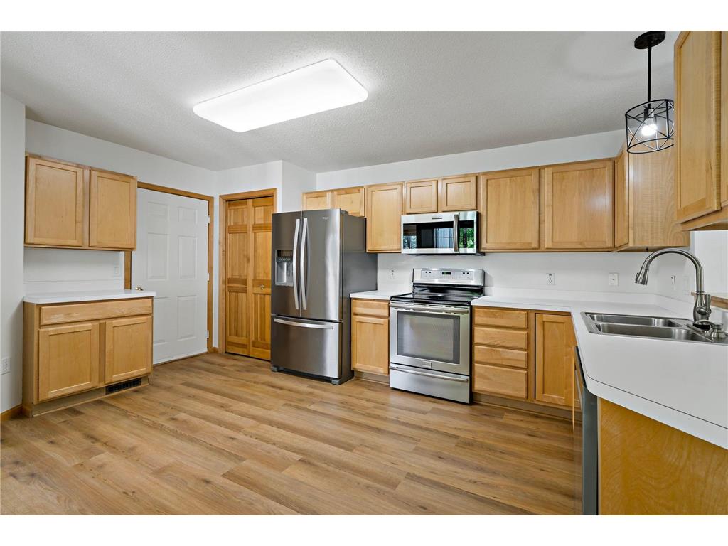 763 Lake Ridge Drive Woodbury MN 55129 7001929 image7