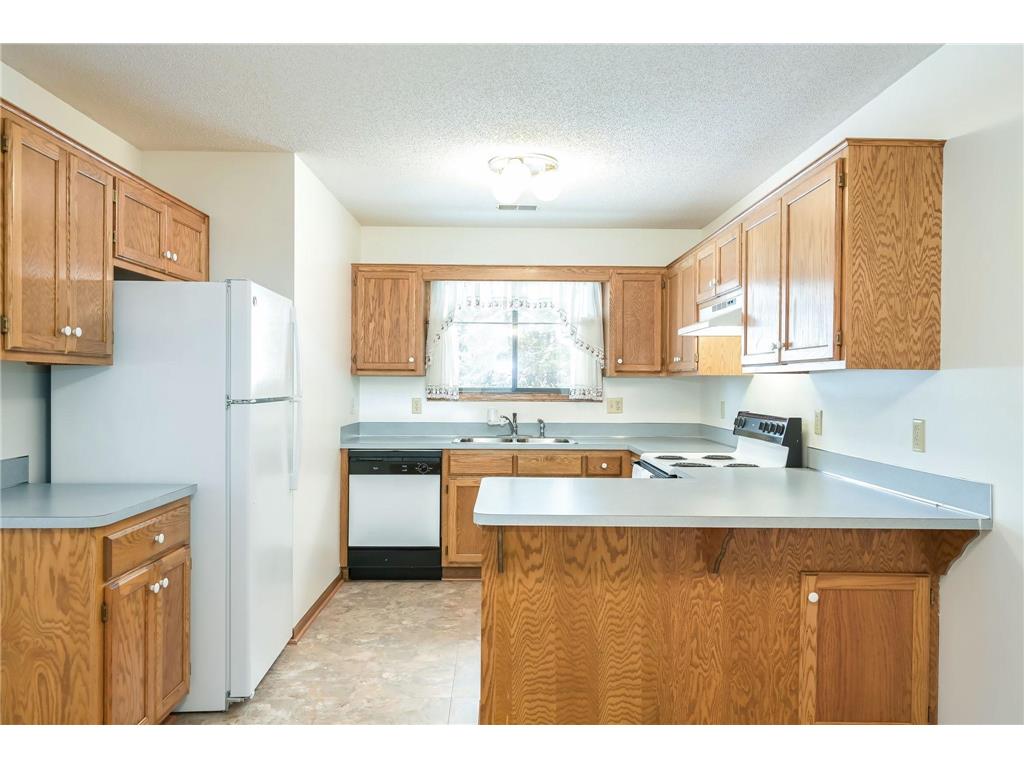 7630 13th Street N Oakdale MN 55128 7073151 image3