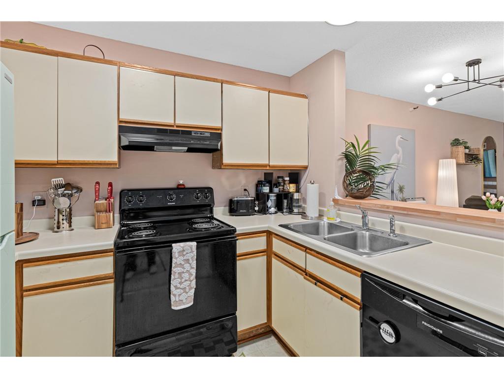 7631 Edinborough Way #5213 Edina MN 55435 7077645 image5