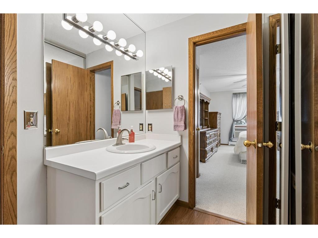 7631 Edinborough Way #5216 Edina MN 55435 7011250 image21