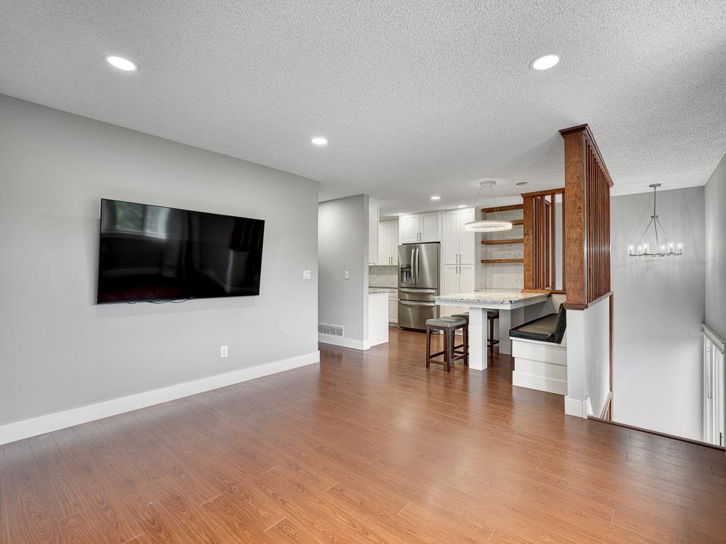 7633 Maplebrook Parkway N Brooklyn Park MN 55445 7083351 image2