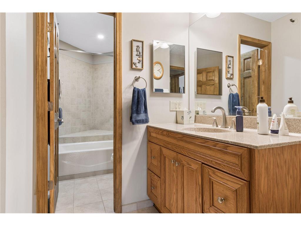 7635 Edinborough Way #5105 Edina MN 55435 6757054 image14