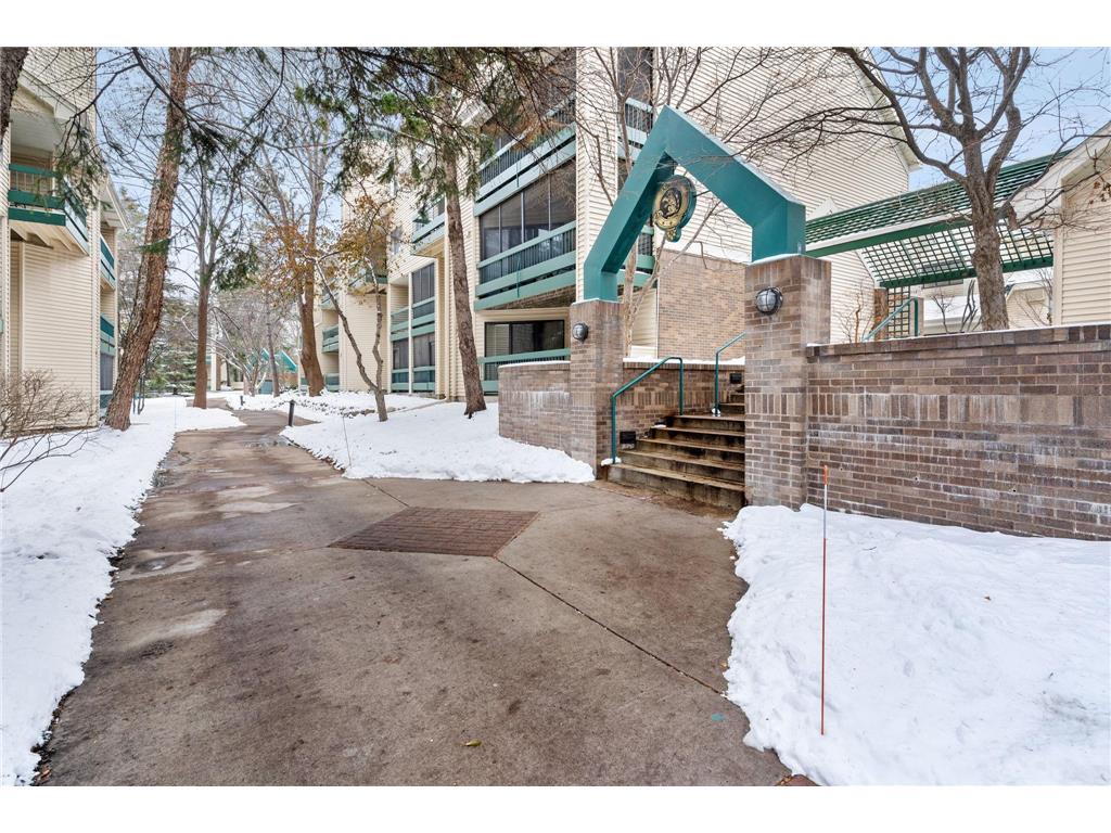 7635 Edinborough Way #5205 Edina MN 55435 6642862 image1