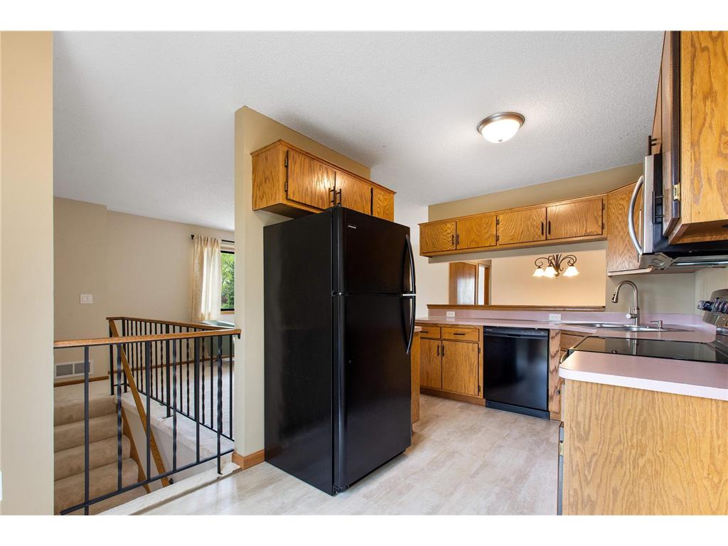 7638 13th Street N Oakdale MN 55128 7075700 image11